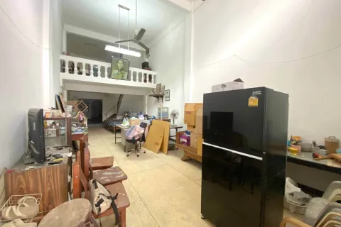 Townhouse in Nonthaburi, Thailand 6 bedrooms № 153488 - photo 2