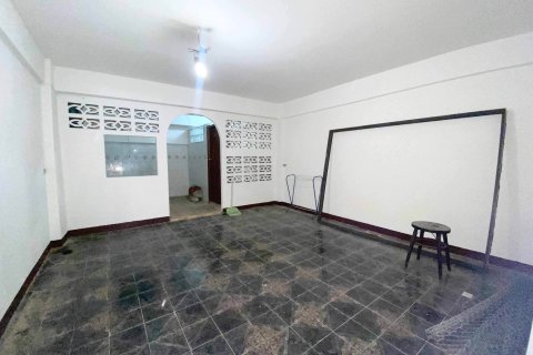 Townhouse in Nonthaburi, Thailand 6 bedrooms № 153488 - photo 14