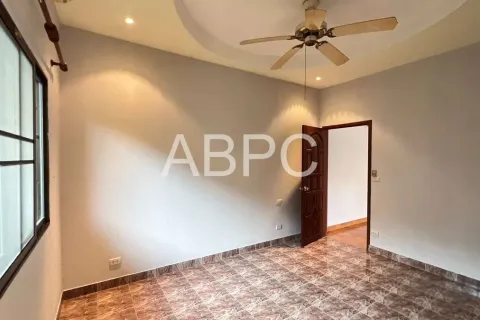 Casa de 4 dormitorios en Pattaya, Tailandia № 211845 - foto 10