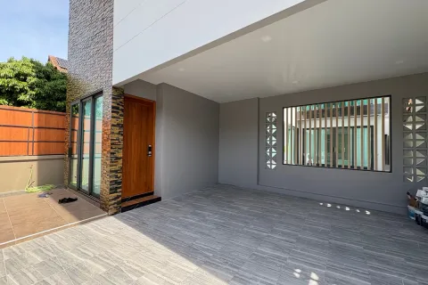 Casa de 3 dormitorios en Pattaya, Tailandia № 211842 - foto 15