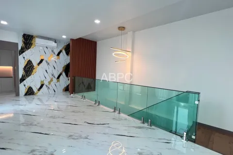 Casa de 3 dormitorios en Pattaya, Tailandia № 211842 - foto 4