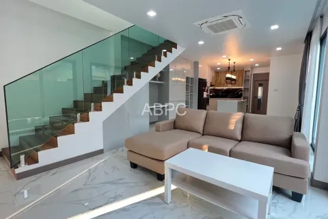 Casa de 3 dormitorios en Pattaya, Tailandia № 211842 - foto 3