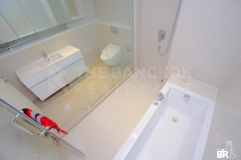 Condo in Bangkok, Thailand, 2 bedrooms № 191016 - photo 4