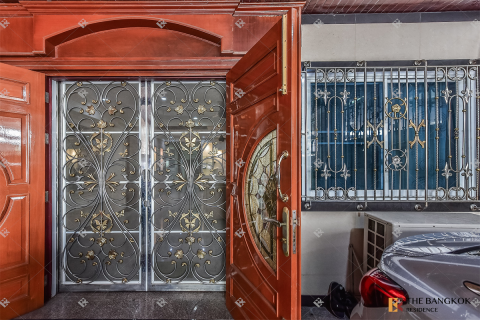 Maison à Bangkok, Thaïlande 4 chambres № 189238