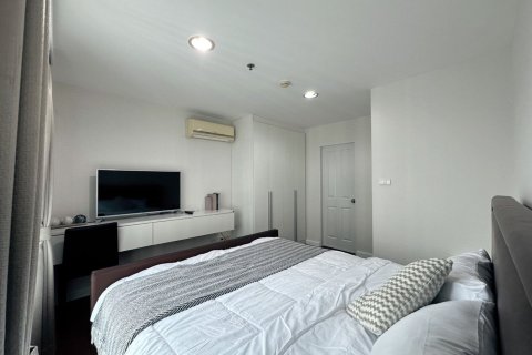 Condo à Huai Khwang, Bangkok, Thaïlande, 3 chambres  № 167813 - photo 7