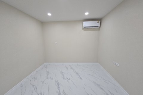 Кондоминиум с 2 спальнями в Сатхоне, Бангкок, Таиланд № 151328 - фото 7