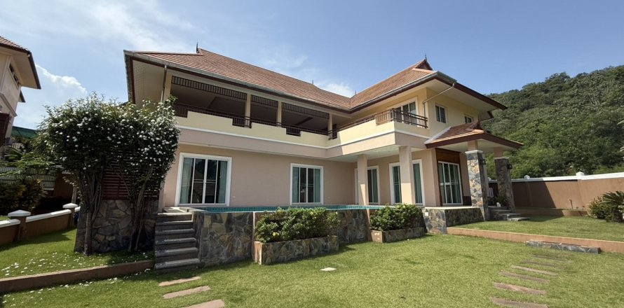 Вилла в Хуа Хине, Таиланд с 3 спальнями  № 151332