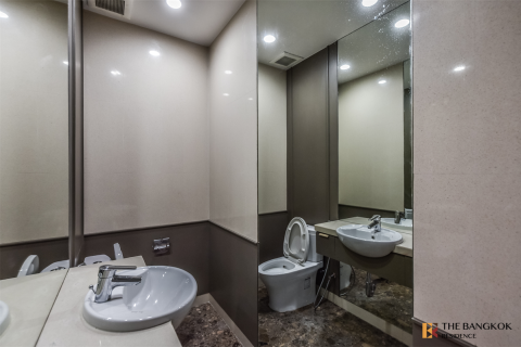 Condo in Bangkok, Thailand, 3 bedrooms № 189860