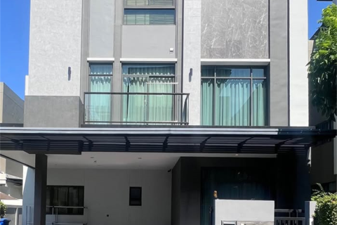 House in Bangkok, Thailand 3 bedrooms № 189245 - photo 8