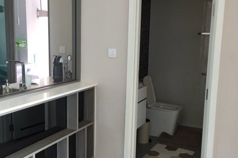 Condo à Watthana, Bangkok, Thaïlande, 2 chambres № 136752 - photo 10