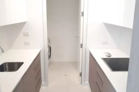 Кондоминиум с 2 спальнями в Патхум Ване, Бангкок, Таиланд № 136755 - фото 9