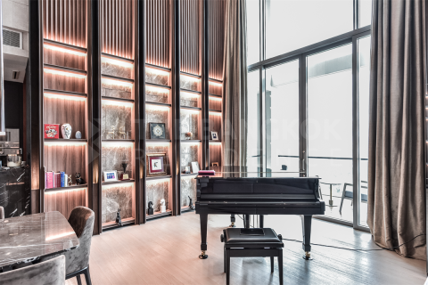 Condo in Bangkok, Thailand, 2 bedrooms № 184528 - photo 2