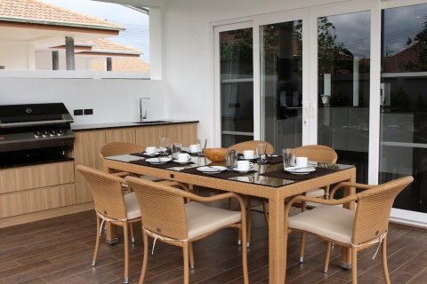 House in Hua Hin, Thailand 3 bedrooms № 144665 - photo 5