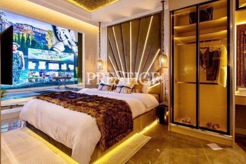 Condo in Pattaya, Thailand, 3 bedrooms № 197489 - photo 12