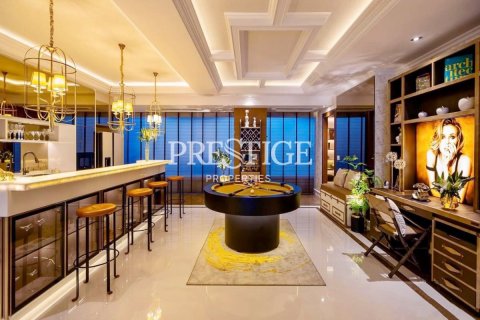 Condo in Pattaya, Thailand, 3 bedrooms № 197489 - photo 6