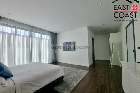 Casa de 6 dormitorios en Pattaya, Tailandia № 213152 - foto 18