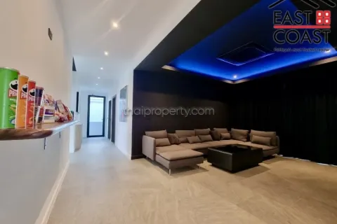 Casa de 6 dormitorios en Pattaya, Tailandia № 213152 - foto 10