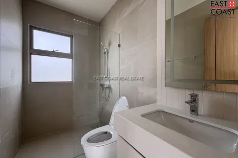 Casa de 4 dormitorios en Pattaya, Tailandia № 213154 - foto 16