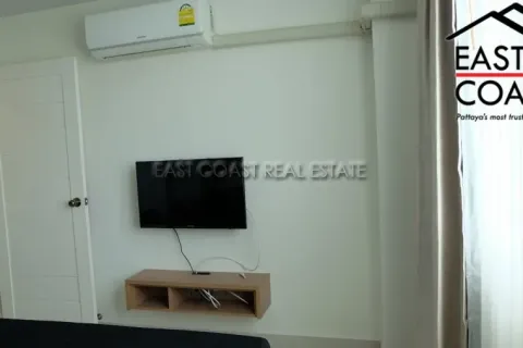 Condominio de 2 dormitorios en Jomtien Beach, Pattaya, Tailandia № 213151 - foto 15
