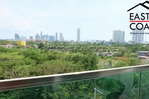 Condominio de 2 dormitorios en Jomtien Beach, Pattaya, Tailandia № 213151 - foto 2