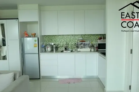 Condominio de 2 dormitorios en Jomtien Beach, Pattaya, Tailandia № 213151 - foto 4