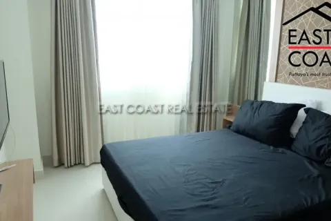 Condominio de 2 dormitorios en Jomtien Beach, Pattaya, Tailandia № 213151 - foto 16