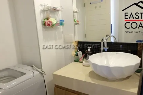 Condominio de 2 dormitorios en Jomtien Beach, Pattaya, Tailandia № 213151 - foto 9