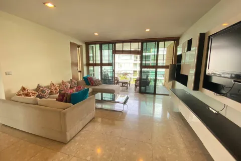 Condo in Khlong Toei, Bangkok, Thailand, 3 bedrooms  № 157143 - photo 6