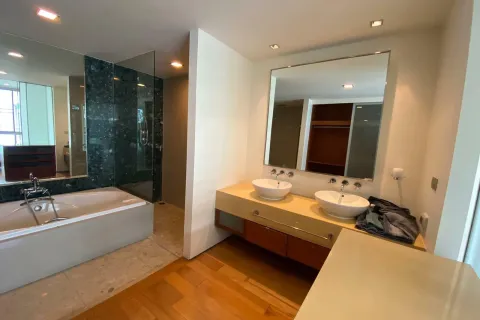 Condo in Khlong Toei, Bangkok, Thailand, 3 bedrooms  № 157143 - photo 18