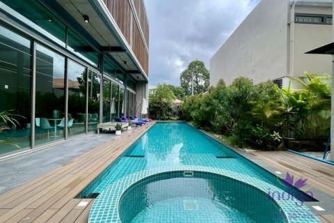 Propriété commerciale à Chiang Mai, Thaïlande 1500 m2 № 200314 - photo 21