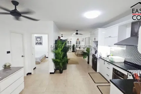 Condominio de 2 dormitorios en Pattaya, Tailandia № 212350 - foto 4