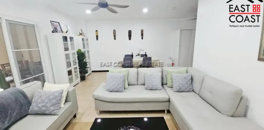 Condominio de 2 dormitorios en Pattaya, Tailandia № 212350