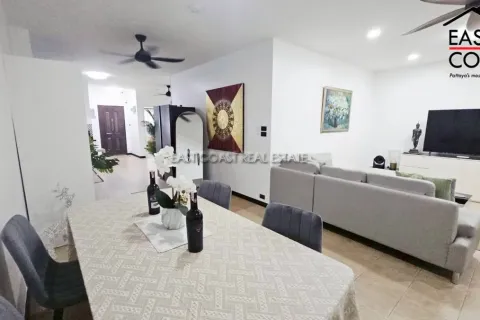 Condominio de 2 dormitorios en Pattaya, Tailandia № 212350 - foto 11