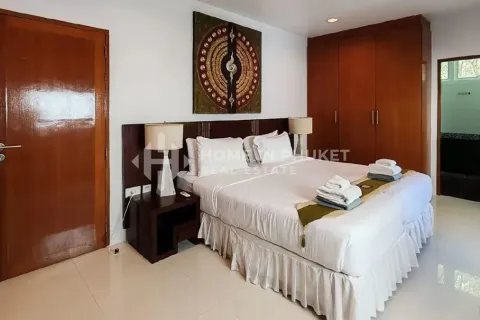 Condo in Phuket, Thailand, 3 bedrooms  № 158797 - photo 9