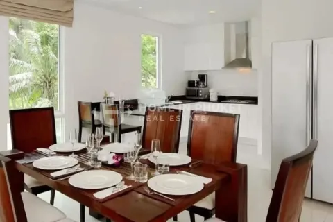 Condo in Phuket, Thailand, 3 bedrooms  № 158797 - photo 6