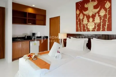 Condo in Phuket, Thailand, 3 bedrooms  № 158797 - photo 14