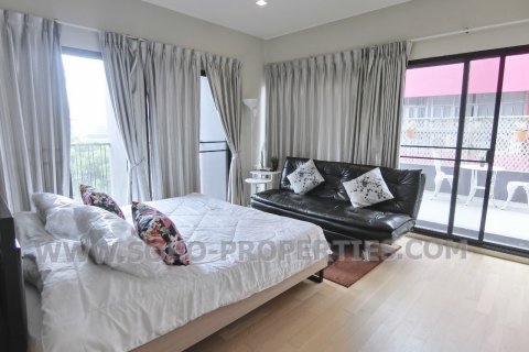 Кондоминиум с 1 спальней в Бангкоке, Таиланд № 143920 - фото 5