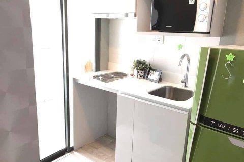 Studio dans le Condo à Bangkok, Thaïlande  № 143918 - photo 5