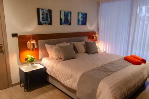 Condo in Patong, Thailand, 2 bedrooms № 198770 - photo 8