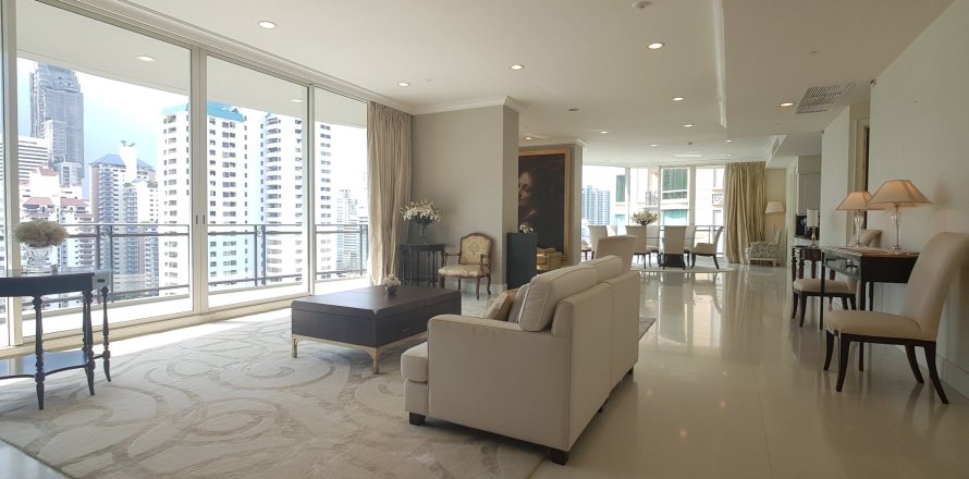 Condo à Watthana, Bangkok, Thaïlande, 4 chambres  № 171391