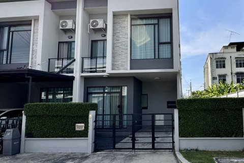 House in Sai Mai, Bangkok, Thailand 3 bedrooms № 156921