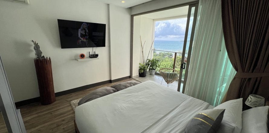 Studio in the Condo in Kathu, Thailand № 156920