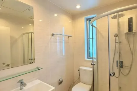 Casa de 4 dormitorios en Pattaya, Tailandia № 210718 - foto 3