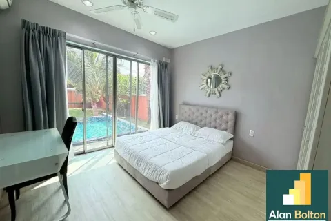 Casa de 4 dormitorios en Pattaya, Tailandia № 210718 - foto 10