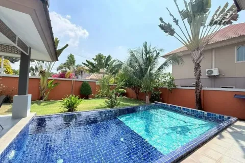 Casa de 4 dormitorios en Pattaya, Tailandia № 210718 - foto 26