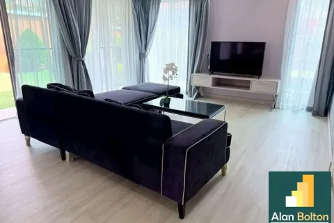 Casa de 4 dormitorios en Pattaya, Tailandia № 210718 - foto 7