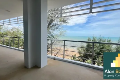 Condominio de 2 dormitorios en Pattaya, Tailandia № 210719 - foto 9
