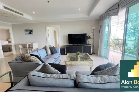 Condominio de 2 dormitorios en Pattaya, Tailandia № 210719 - foto 13