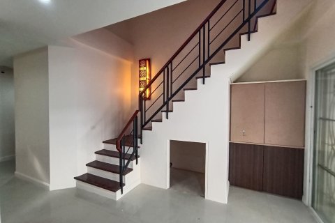 Таунхаус в Ян Наве, Бангкок, Таиланд с 3 спальнями  № 154384 - фото 9