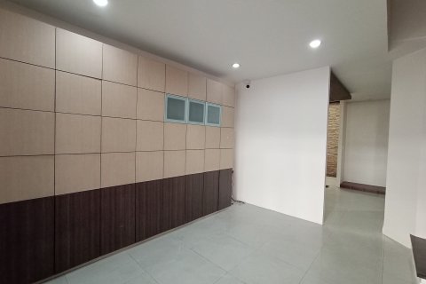 Таунхаус в Ян Наве, Бангкок, Таиланд с 3 спальнями  № 154384 - фото 14